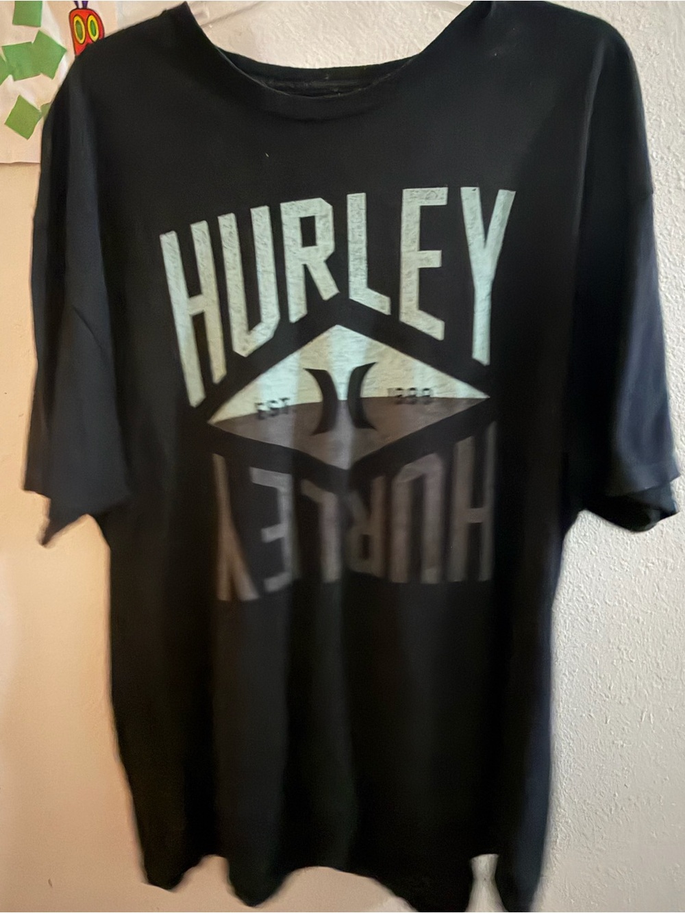 Mens XL Hurley shirt